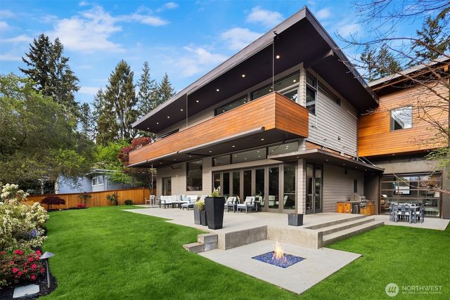 10314 SE 25th Street, Bellevue, WA 98004
