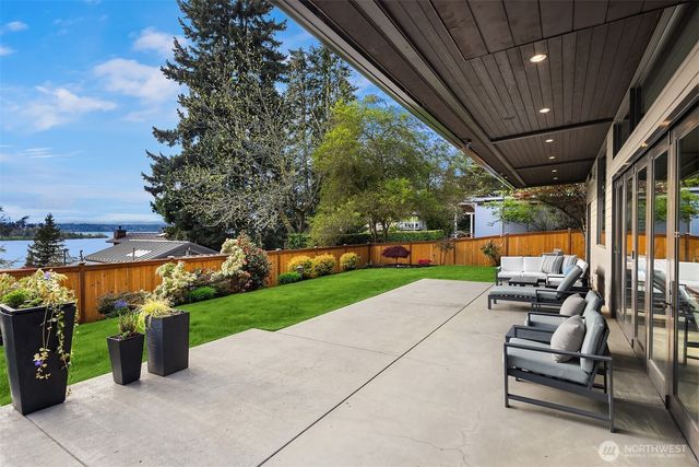 10314 SE 25th Street, Bellevue, WA 98004