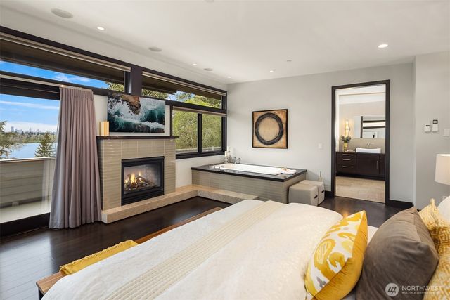 10314 SE 25th Street, Bellevue, WA 98004