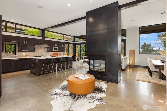 10314 SE 25th Street, Bellevue, WA 98004