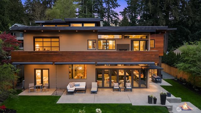 10314 SE 25th Street, Bellevue, WA 98004