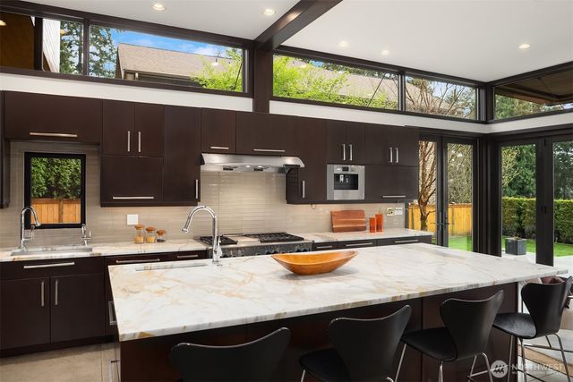10314 SE 25th Street, Bellevue, WA 98004
