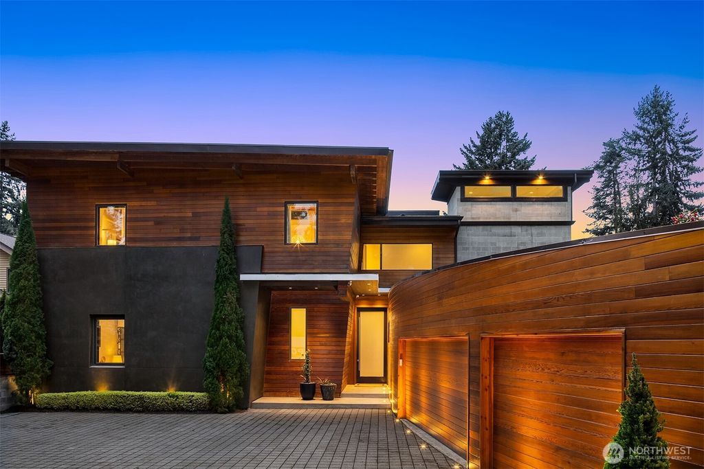 10314 SE 25th Street, Bellevue, WA 98004