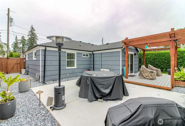 9610 Oak Lane SW, Lakewood, WA 98499
