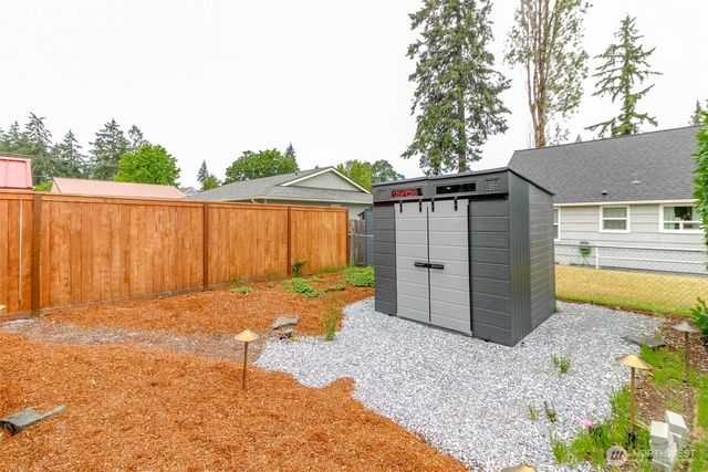 9610 Oak Lane SW, Lakewood, WA 98499
