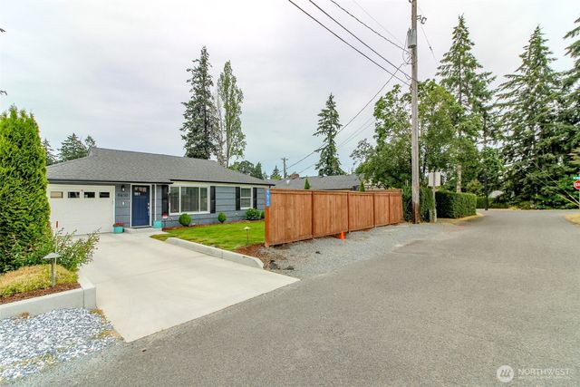 9610 Oak Lane SW, Lakewood, WA 98499