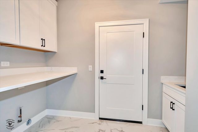 16441 Kayla Drive, Lemont, IL 60439