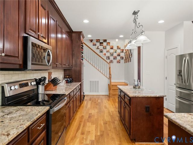 12713 Erinton Ter, Chesterfield, VA 23838