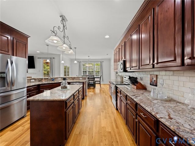 12713 Erinton Ter, Chesterfield, VA 23838