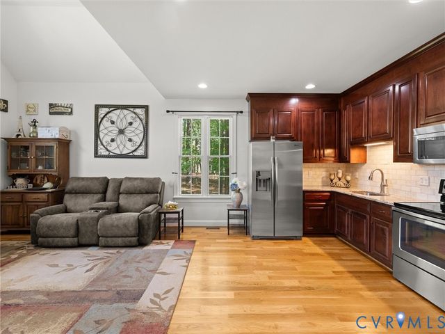 12713 Erinton Ter, Chesterfield, VA 23838