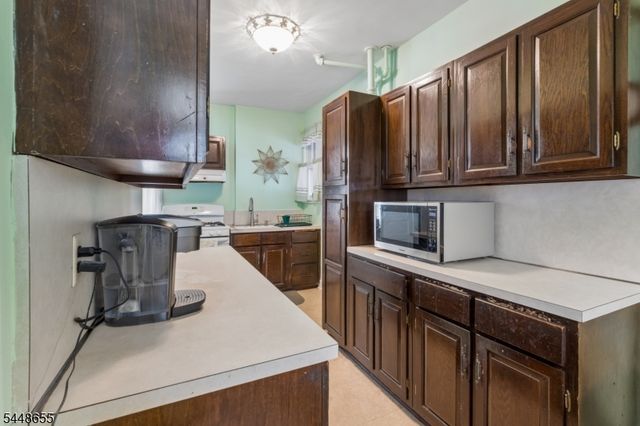 30 Bremond St, Belleville Twp., NJ 07109