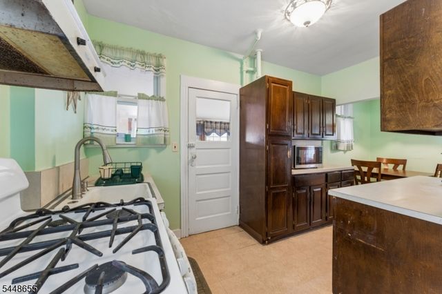 30 Bremond St, Belleville Twp., NJ 07109