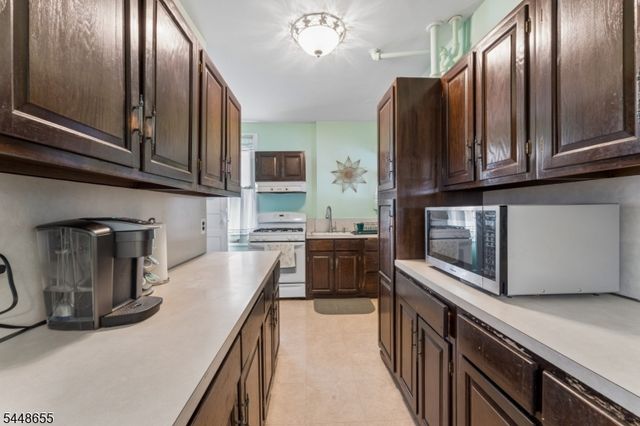 30 Bremond St, Belleville Twp., NJ 07109