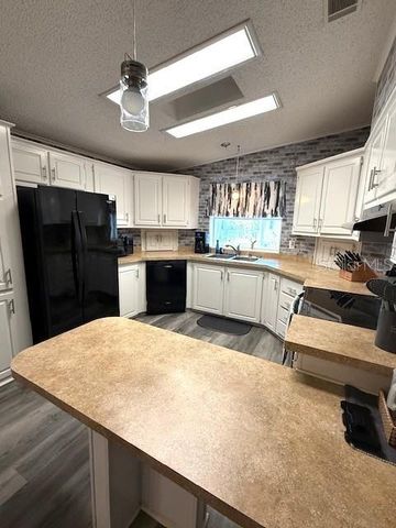 1001 Starkey Rd. Lot 731 CURACAO, Largo, FL 33771