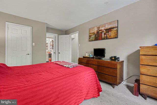 255 WOOD STREAM CT, Langhorne, PA 19047