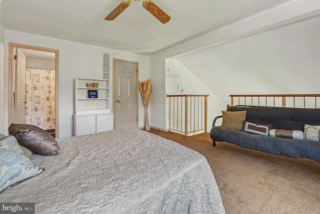255 WOOD STREAM CT, Langhorne, PA 19047