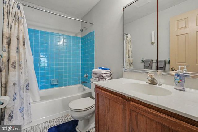 255 WOOD STREAM CT, Langhorne, PA 19047