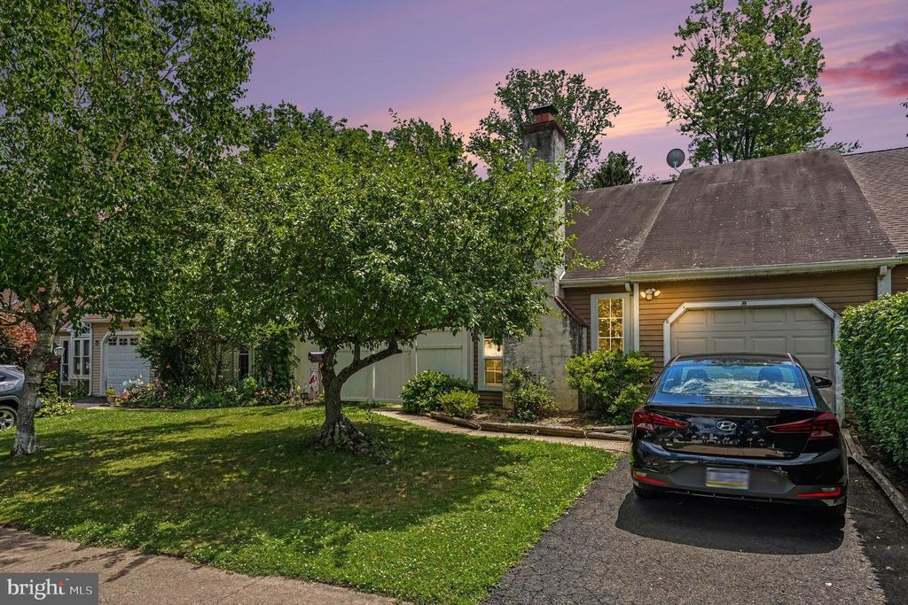 255 WOOD STREAM CT, Langhorne, PA 19047