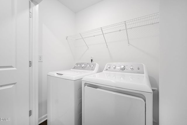 2304 Oakwood Meadows Court, Raleigh, NC 27604