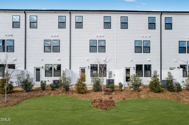 2304 Oakwood Meadows Court, Raleigh, NC 27604