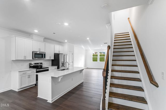 2304 Oakwood Meadows Court, Raleigh, NC 27604