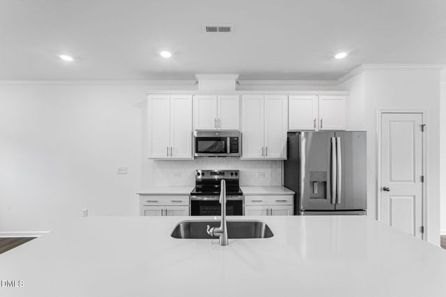 2304 Oakwood Meadows Court, Raleigh, NC 27604