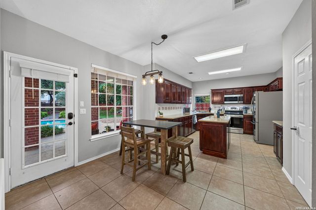 16507 Pembranch, San Antonio, TX 78240