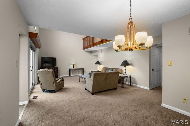 5427 Duchesne Parque Drive, Unincorporated, MO 63128