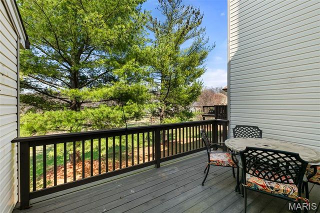 5427 Duchesne Parque Drive, Unincorporated, MO 63128