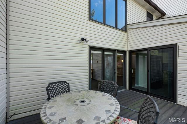 5427 Duchesne Parque Drive, Unincorporated, MO 63128