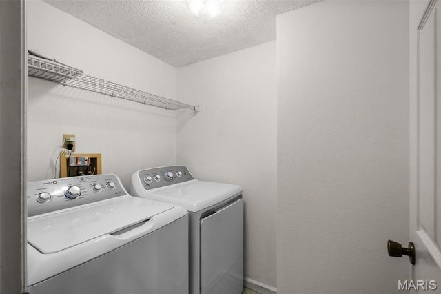 5427 Duchesne Parque Drive, Unincorporated, MO 63128