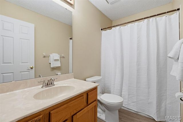 5427 Duchesne Parque Drive, Unincorporated, MO 63128