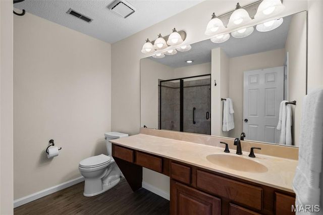 5427 Duchesne Parque Drive, Unincorporated, MO 63128