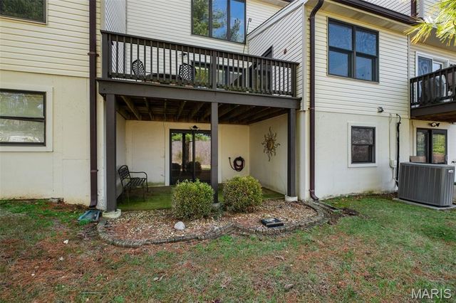 5427 Duchesne Parque Drive, Unincorporated, MO 63128