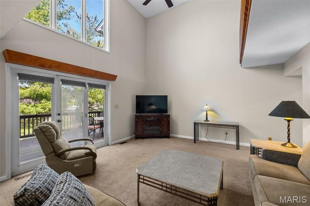 5427 Duchesne Parque Drive, Unincorporated, MO 63128