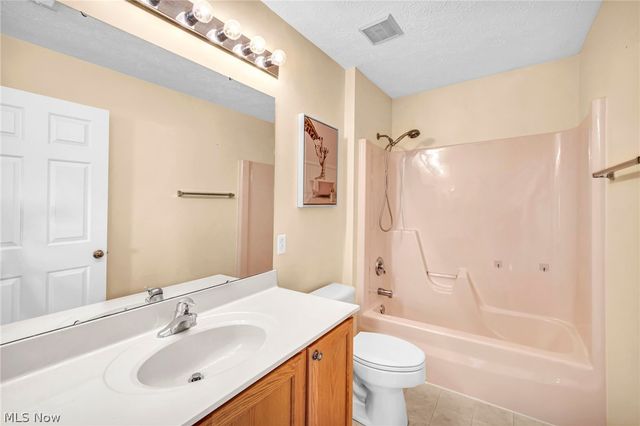 5157 Shillings Way, Copley, OH 44321
