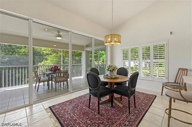 5300 Andover DR 202, Naples, FL 34110