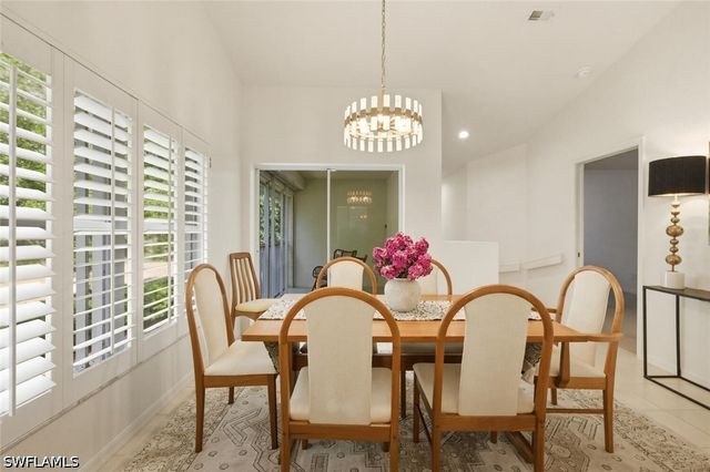 5300 Andover DR 202, Naples, FL 34110