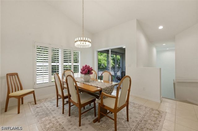 5300 Andover DR 202, Naples, FL 34110