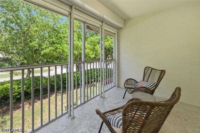 5300 Andover DR 202, Naples, FL 34110