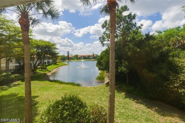 5300 Andover DR 202, Naples, FL 34110