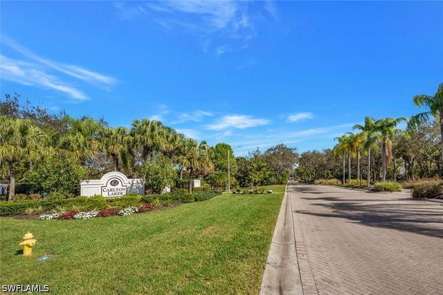 5300 Andover DR 202, Naples, FL 34110