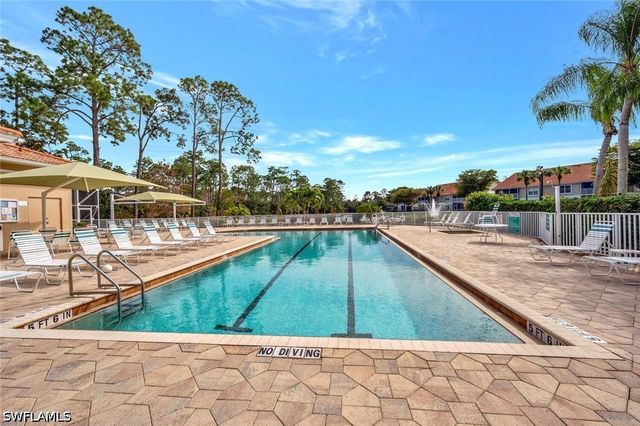 5300 Andover DR 202, Naples, FL 34110
