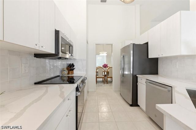 5300 Andover DR 202, Naples, FL 34110