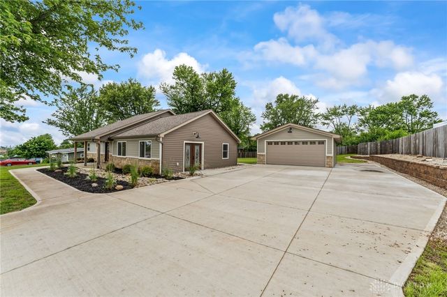 4124 Rosehill Drive, Beavercreek, OH 45431