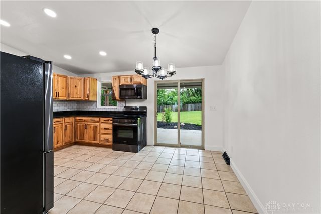 4124 Rosehill Drive, Beavercreek, OH 45431