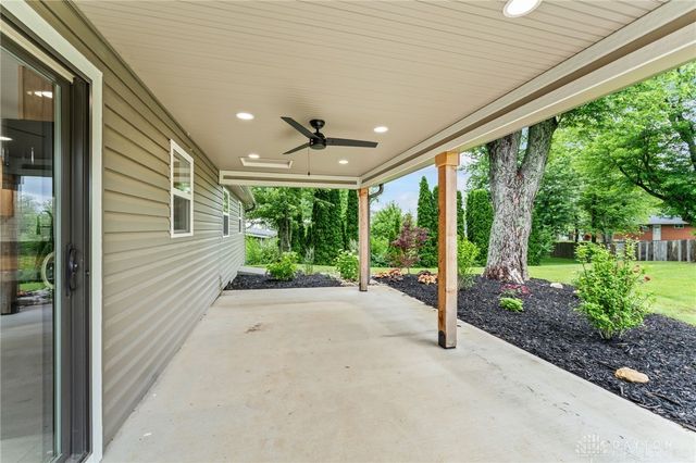 4124 Rosehill Drive, Beavercreek, OH 45431