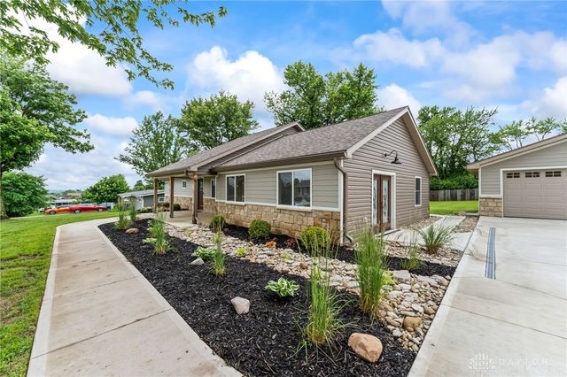 4124 Rosehill Drive, Beavercreek, OH 45431
