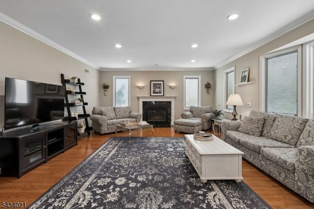 2799 Spruce St, Union Twp., NJ 07083