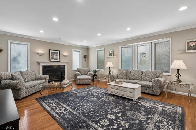 2799 Spruce St, Union Twp., NJ 07083